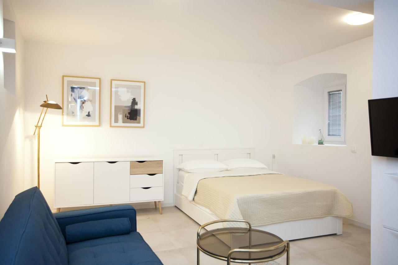 Studio Apartment Jon Split Bagian luar foto
