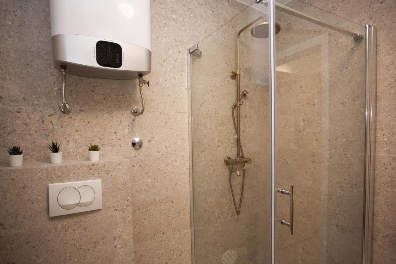Studio Apartment Jon Split Bagian luar foto